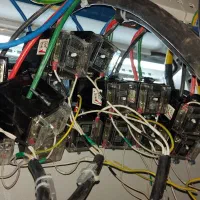 پیمانکار برق ساختمان و صنعتی اجرا تابلو برق|خدمات پیشه و مهارت|تهران, شهرک انصار|دیوار