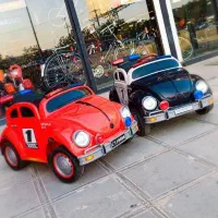 ماشین شارژی پلیس مدل فولکس قورباغه ای|اسباب و اثاث بچه|مشهد, توس (بلوار توس)|دیوار