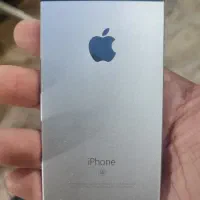 ایفون se