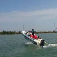 قایق موتوری ۸۵