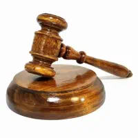 تنظیم دادخواست ، شکواییه و لایحه فوری توسط وکیل