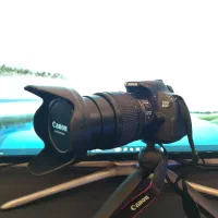 دوربین canon 650D با لنز 15-85