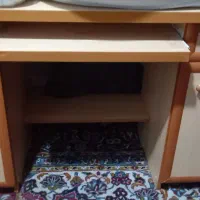میز کامپیوتر. میز تحریر