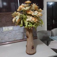 گلدان سفالی با گل