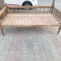 تخت باغی