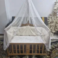 تخت و گهواره نوزاد چوبی کنار مادر مدل نارسیس|تخت و سرویس خواب|کرج, ساماندهی|دیوار