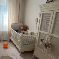 تخت و کمد کودک