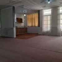 خانه درب حیاط و درب ساخت،بَر کوچه اصلی