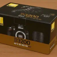 دوربین نیکون d3200 در حد نو کلا۴ هزار شات زده