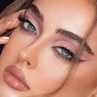 میکاپ و شنیون ۷۰۰ با بهترین متریال|خدمات آرایشگری و زیبایی|دورود, |دیوار