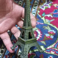 مجسمه برج ایفل
