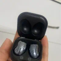 ایرپاد گلکسی بادز لایو