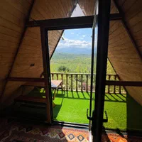 کلبه سوییسی ویو جنگلی