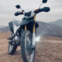 تریل پرواز200