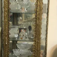 ویترین برنز و ساعت برنجی