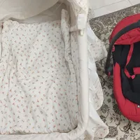 گهواره و کریر نوزاد در حد نو