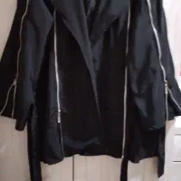 بارونی زنانه مشکی  آستر دار  شمعی  زیپ خور