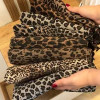 ان‌واع شال پاییزه وترند