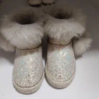 کفش و کتانی و بوت دخترانه|کفش و لباس بچه|رشت, رشتیان|دیوار