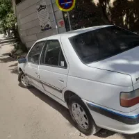 پژو پارس سفید