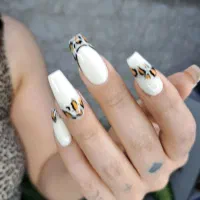 آموزش خدمات ناخن