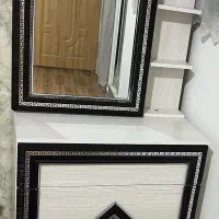 میز ارایشی با صندلی