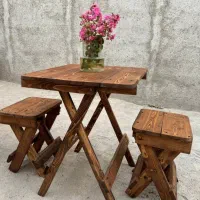 میز و‌ صندلی چوبی