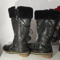 بوت|کیف، کفش، کمربند|جوین, |دیوار