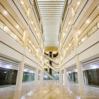 مغازه تجاری قشم مجتمع معراج موقعیت عالی|فروش مغازه و غرفه|قشم, |دیوار