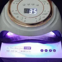 دستگاه یووی ناخن