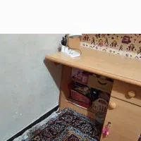 میز تحریر  شیک زیبا جادار|میز تحریر و کامپیوتر|شیراز, ریاستی|دیوار
