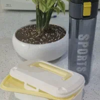 شیشه آب وظرف غذای مدرسه