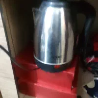 قابلمه چدن بزرگ درحده نو با کتری برقی نونو|ظروف پخت‌وپز|کرج, اخترآباد|دیوار