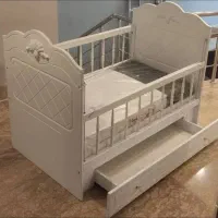 تخت نوزاد و کودک