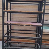 سه عدد قفسه جهت وسایل مغازه