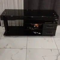 میز تلویزیون شیشه ای