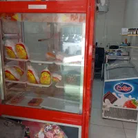 یک نفرکارگر اقا یا خانم برای مرغ فروشی