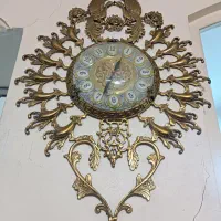 ساعت و اینه کنسول