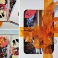 هدیههای کوچک شکلاتی با طرحها و طعمهای مختلف|خوردنی و آشامیدنی|تهران, جمالزاده|دیوار
