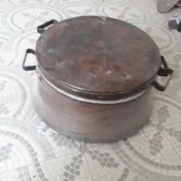 دیگ مسی بزرگ قدیمی دست ساز و با استحکام|ظروف پخت‌وپز|قوچان, |دیوار