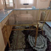 میز ناهارخوری فلزی با رویه شیشه ای با ۴صندلی
