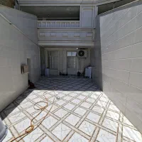 منزل دو طبقه پمپ بنزین ساحلی