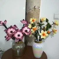 گل وگلدان