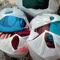 سه پلاستیک لباس رایگان داده میشود