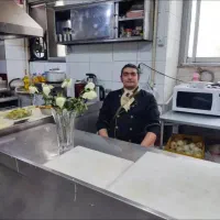 سرآشپز و مدیر آشپزخانه با 20 سال تجربه|خدمات پذیرایی، مراسم|تهران, آهنگ|دیوار