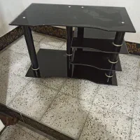 زیر تلویزیونی تمیز در حد نو۳۱