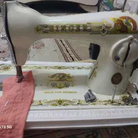 چرخ خیاطی برقی آلمانی با دینام و پدال ژاپنی