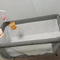 تخت و ننو کنار مادر|تخت و صندلی بچه|رشت, حمیدیان|دیوار