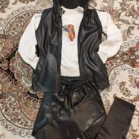 لباس سه تیکه چرم کاملا سالم و هودی شلوار خیلی گرم
