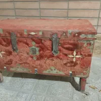 صندوقچه قدیمی|کلکسیون اشیاء عتیقه|لنجان, |دیوار